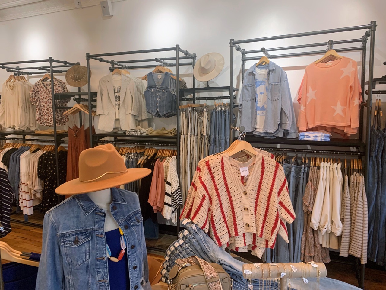 WELCOME ALB AMESBURY!